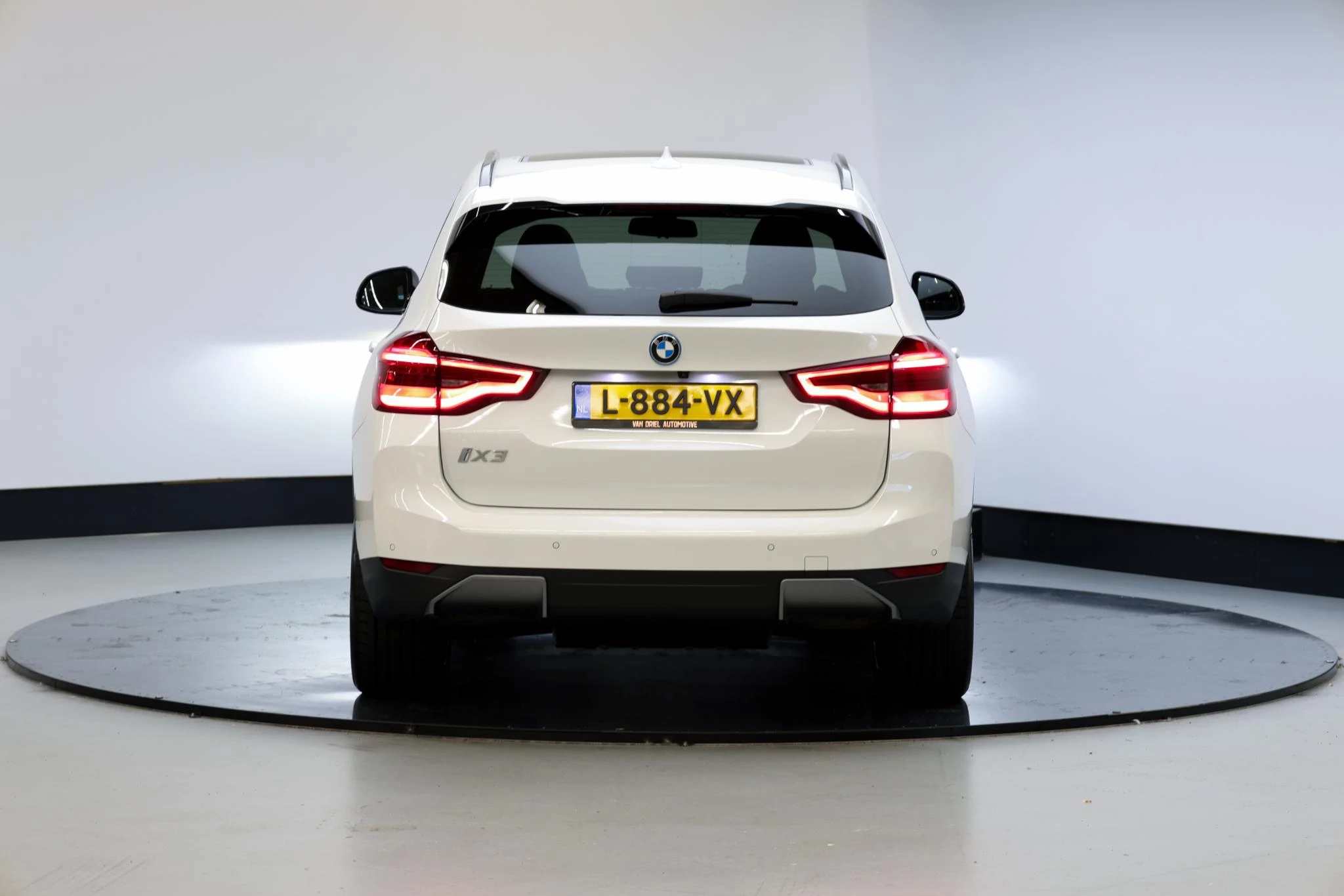 Hoofdafbeelding BMW iX3