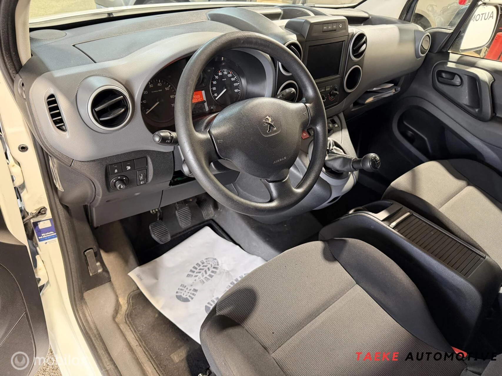 Hoofdafbeelding Peugeot Partner