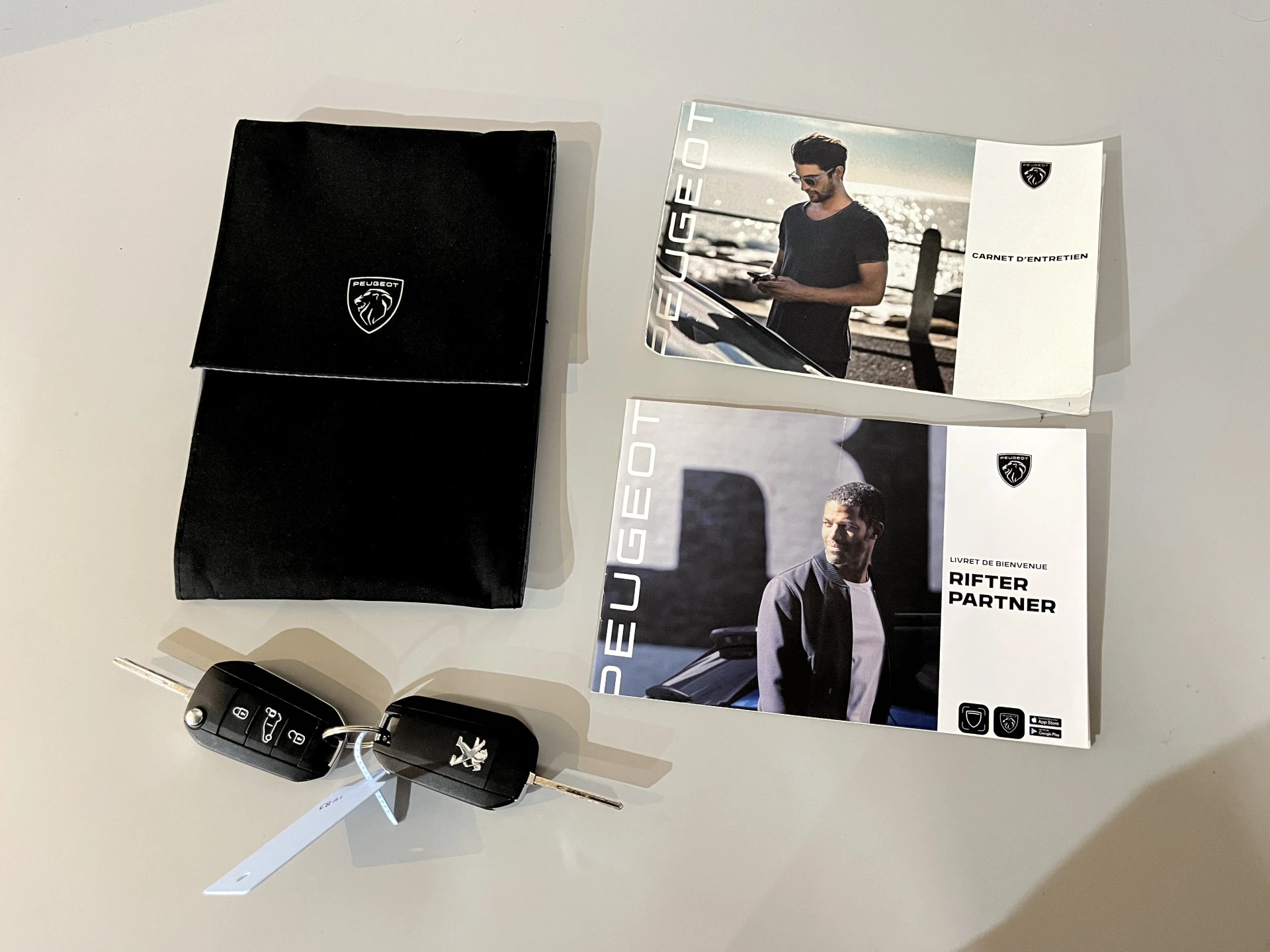 Hoofdafbeelding Peugeot e-Rifter