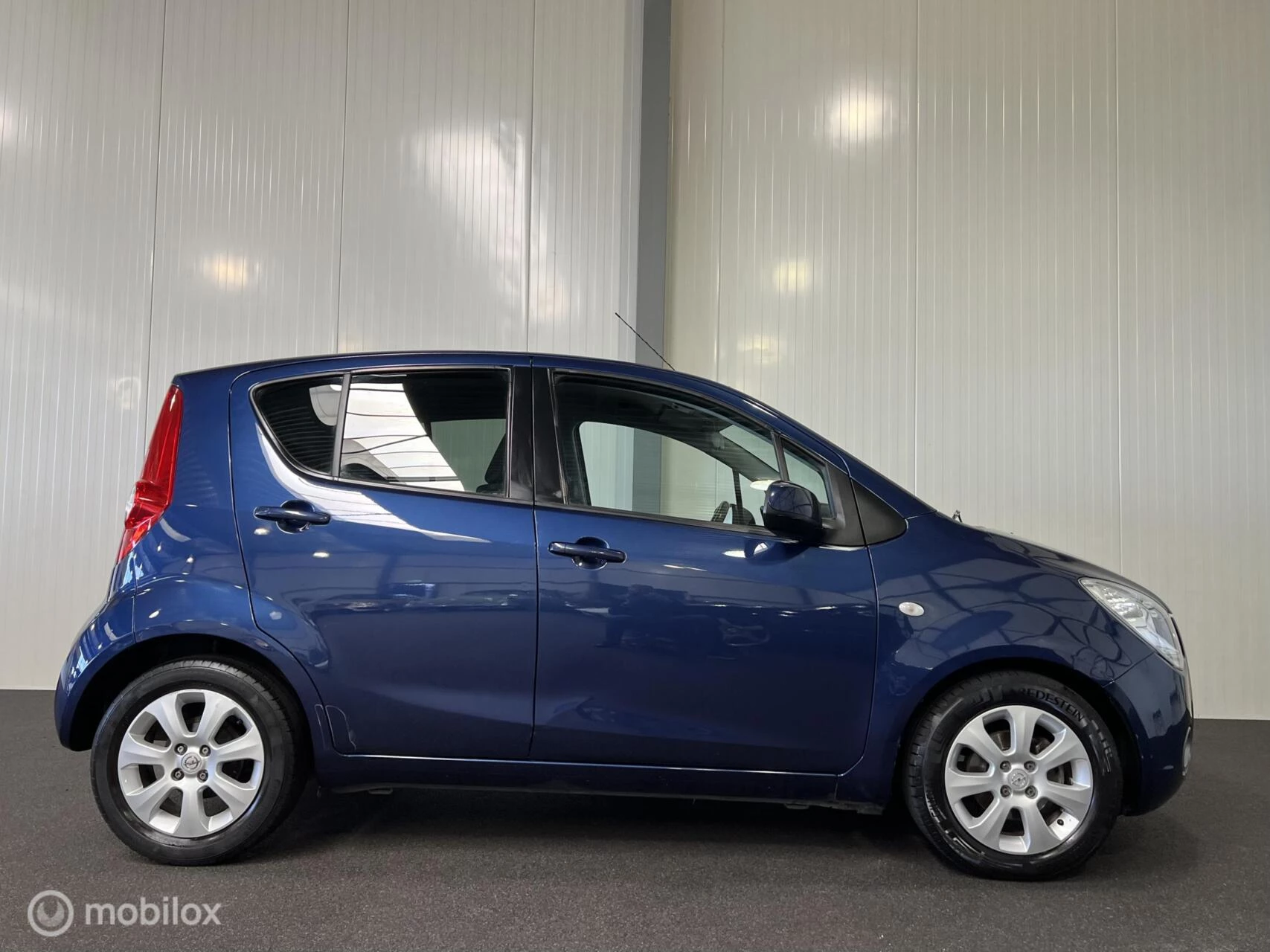 Hoofdafbeelding Opel Agila