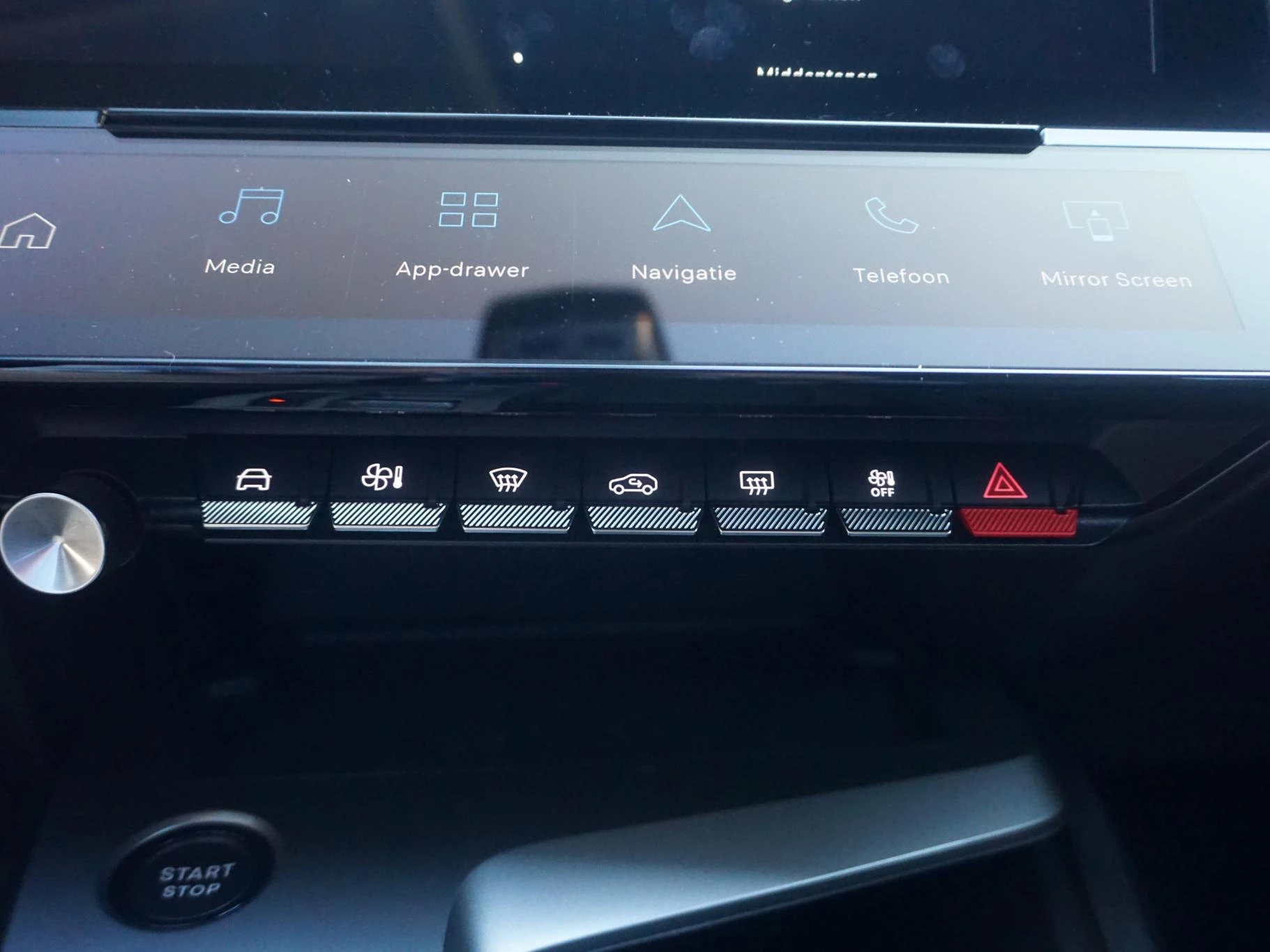 Hoofdafbeelding Peugeot 408