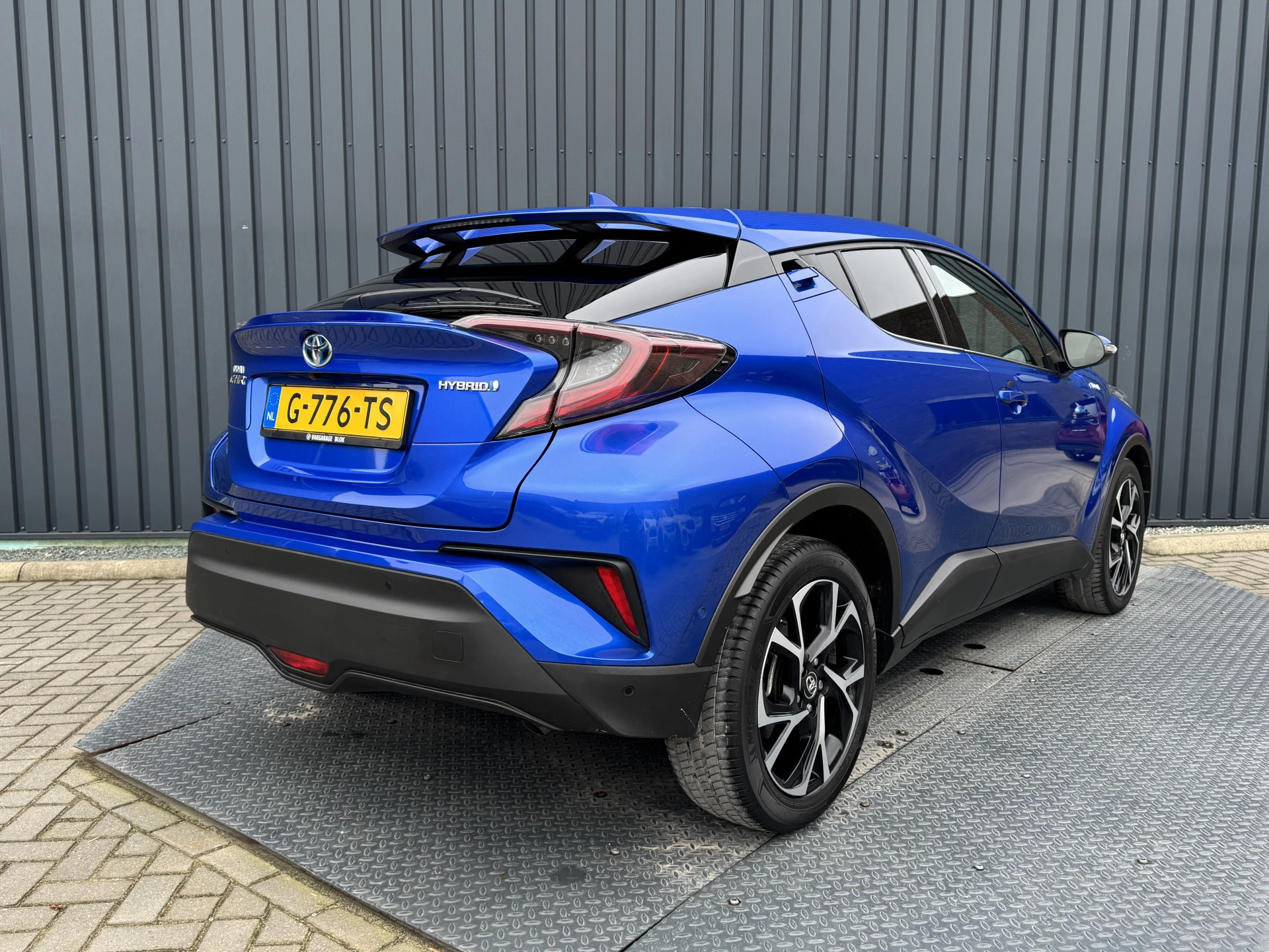 Hoofdafbeelding Toyota C-HR