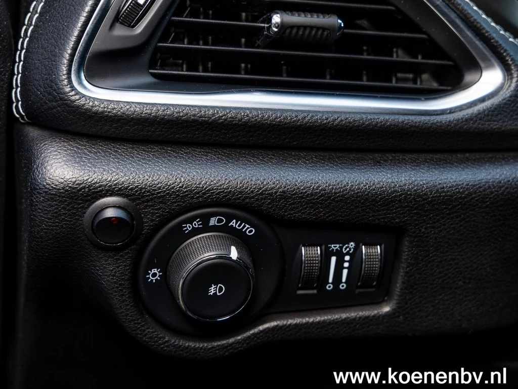 Hoofdafbeelding Chrysler Pacifica