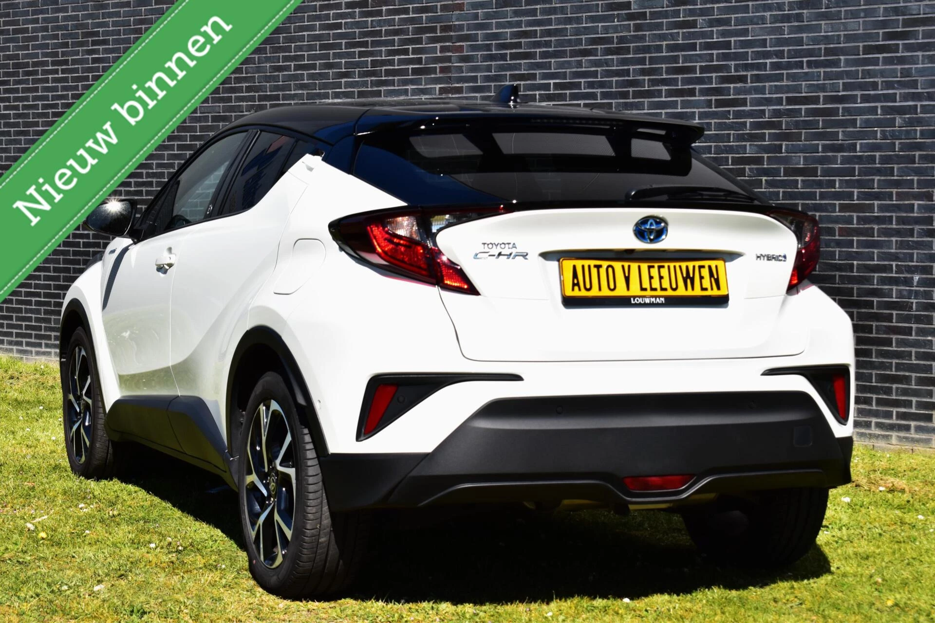 Hoofdafbeelding Toyota C-HR