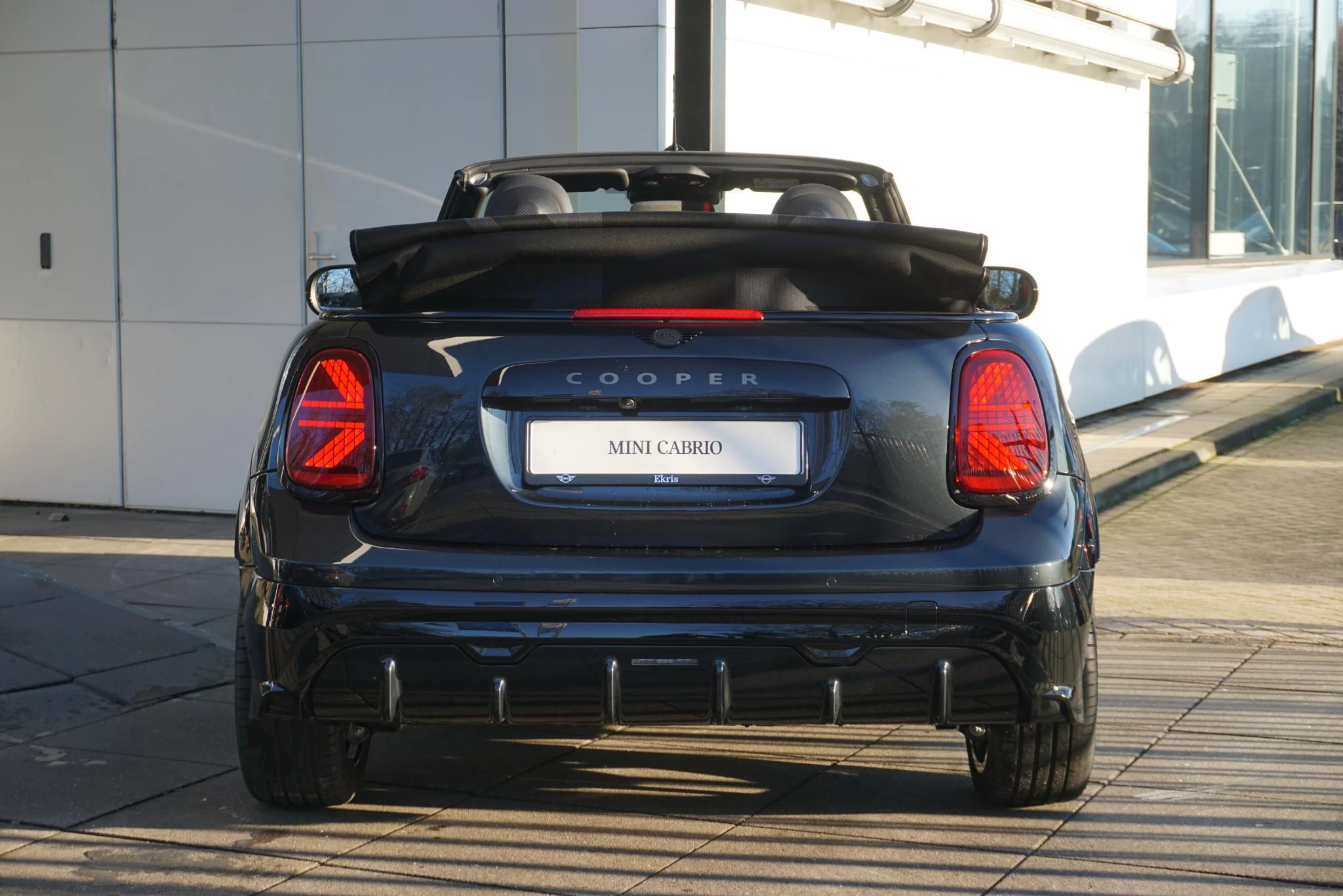 Hoofdafbeelding MINI Cabrio