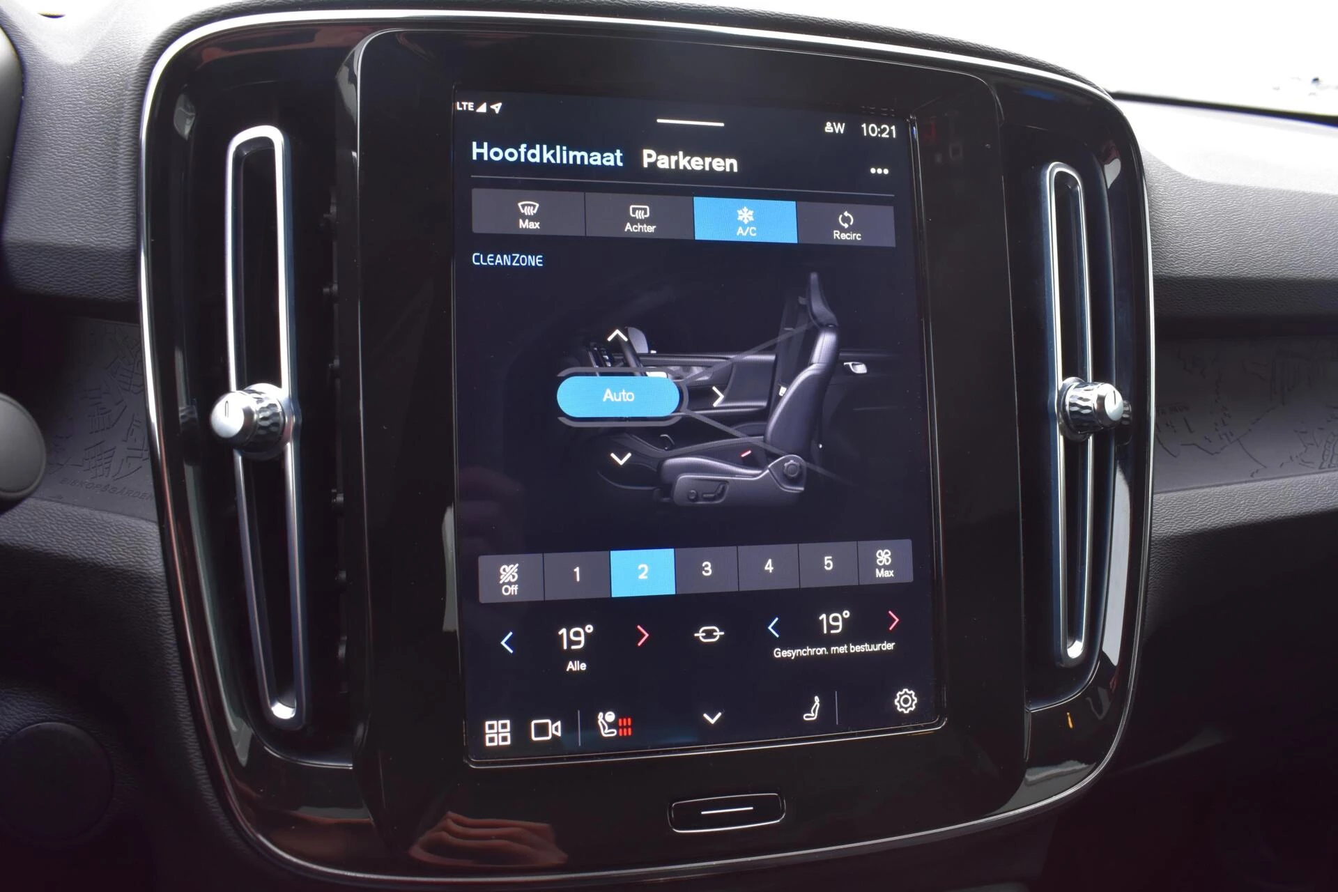 Hoofdafbeelding Volvo C40