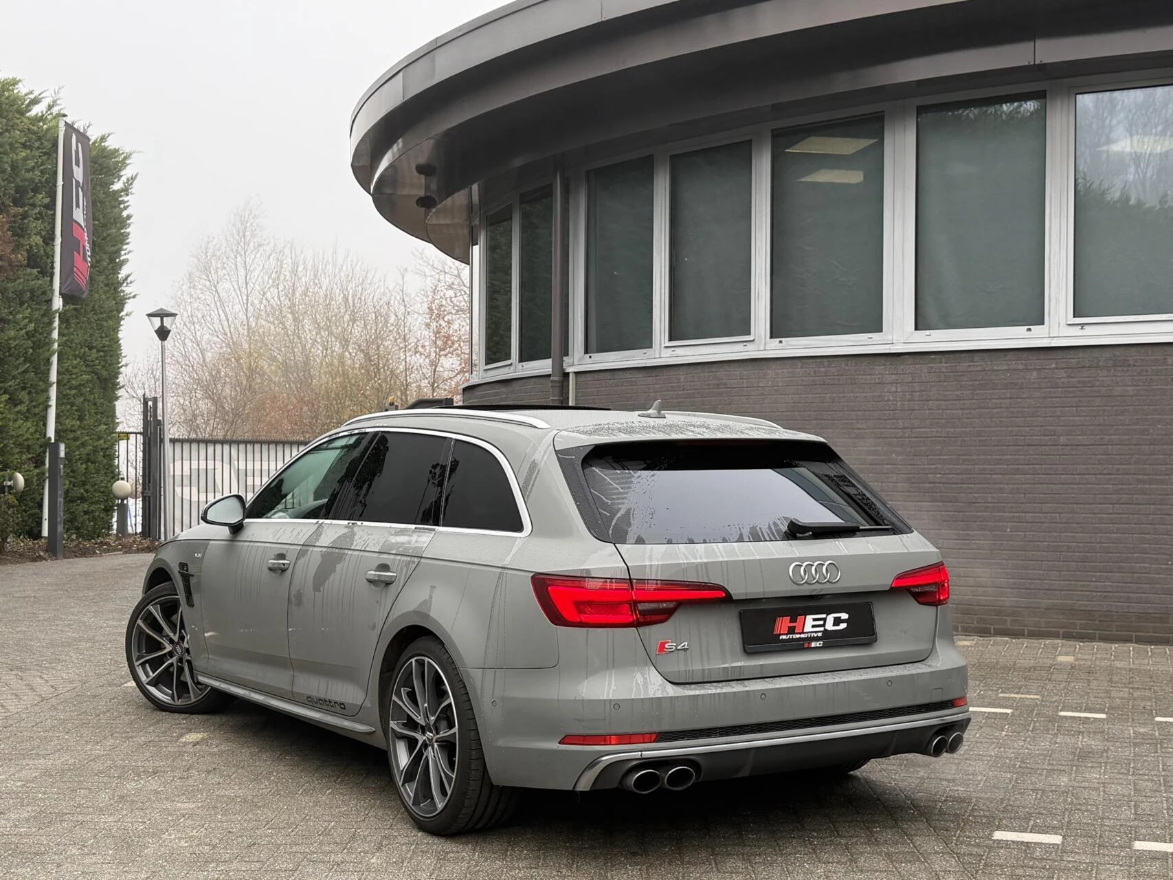 Hoofdafbeelding Audi S4