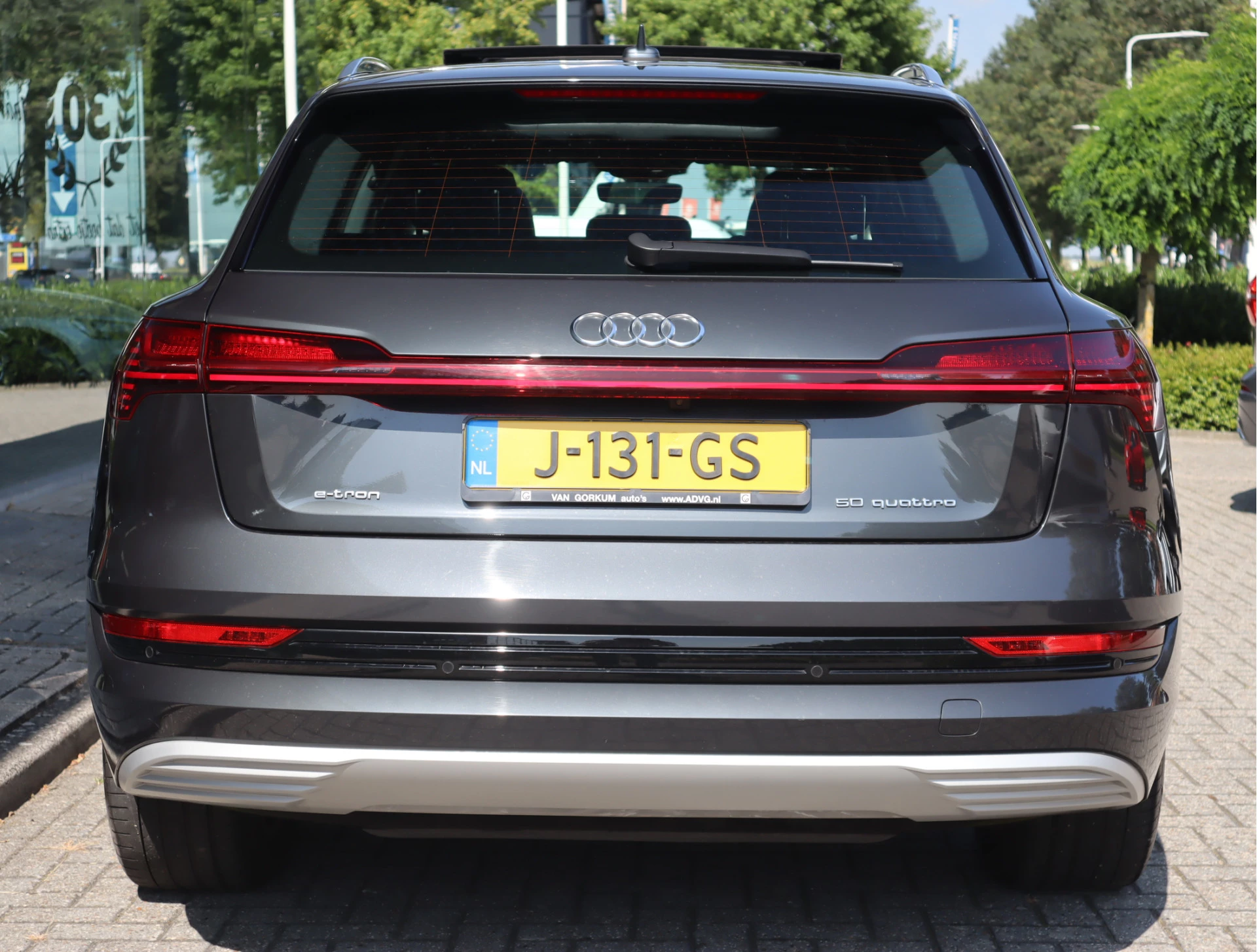 Hoofdafbeelding Audi e-tron