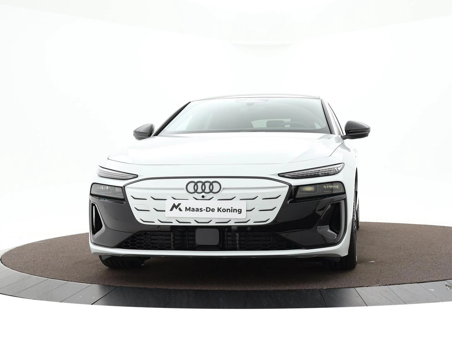 Hoofdafbeelding Audi A6 Avant e-tron
