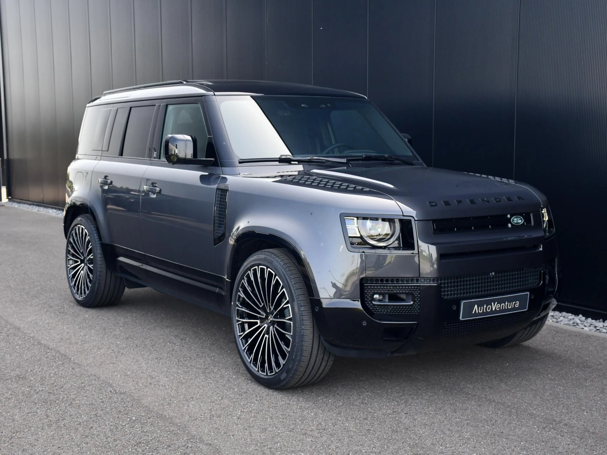 Hoofdafbeelding Land Rover Defender