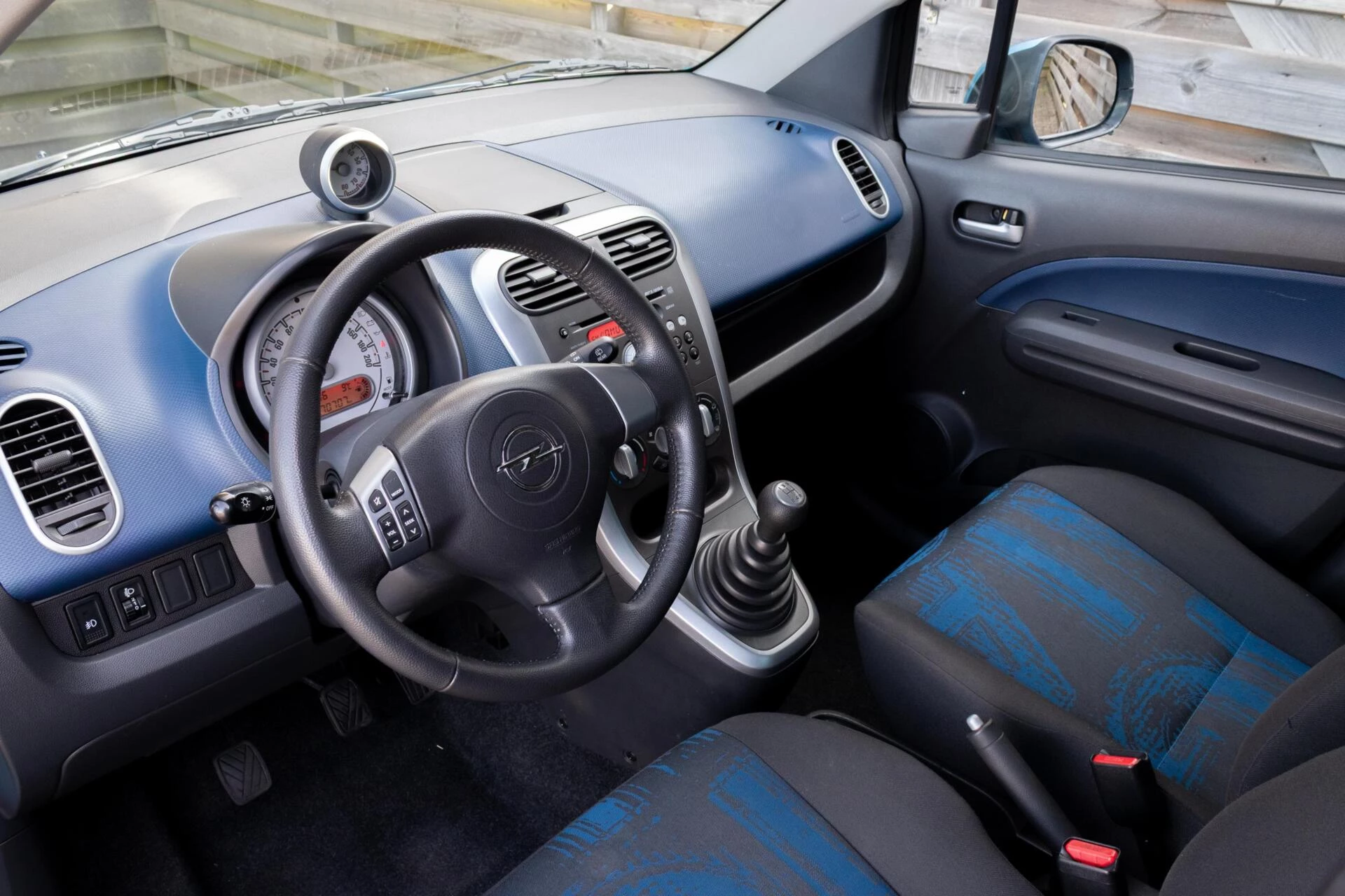 Hoofdafbeelding Opel Agila