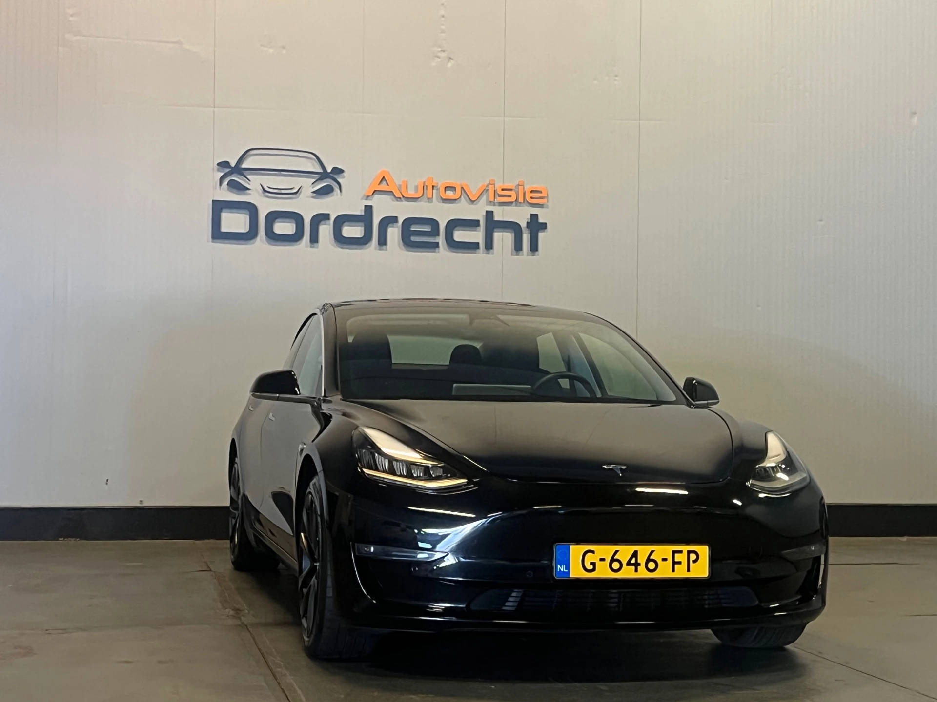 Hoofdafbeelding Tesla Model 3