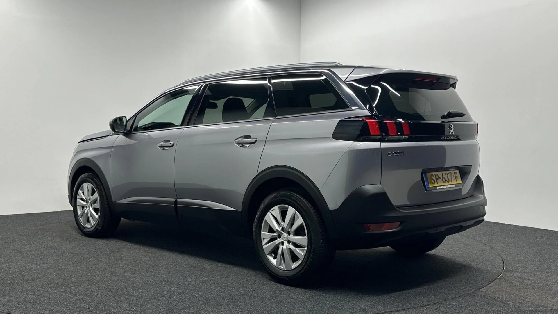 Hoofdafbeelding Peugeot 5008