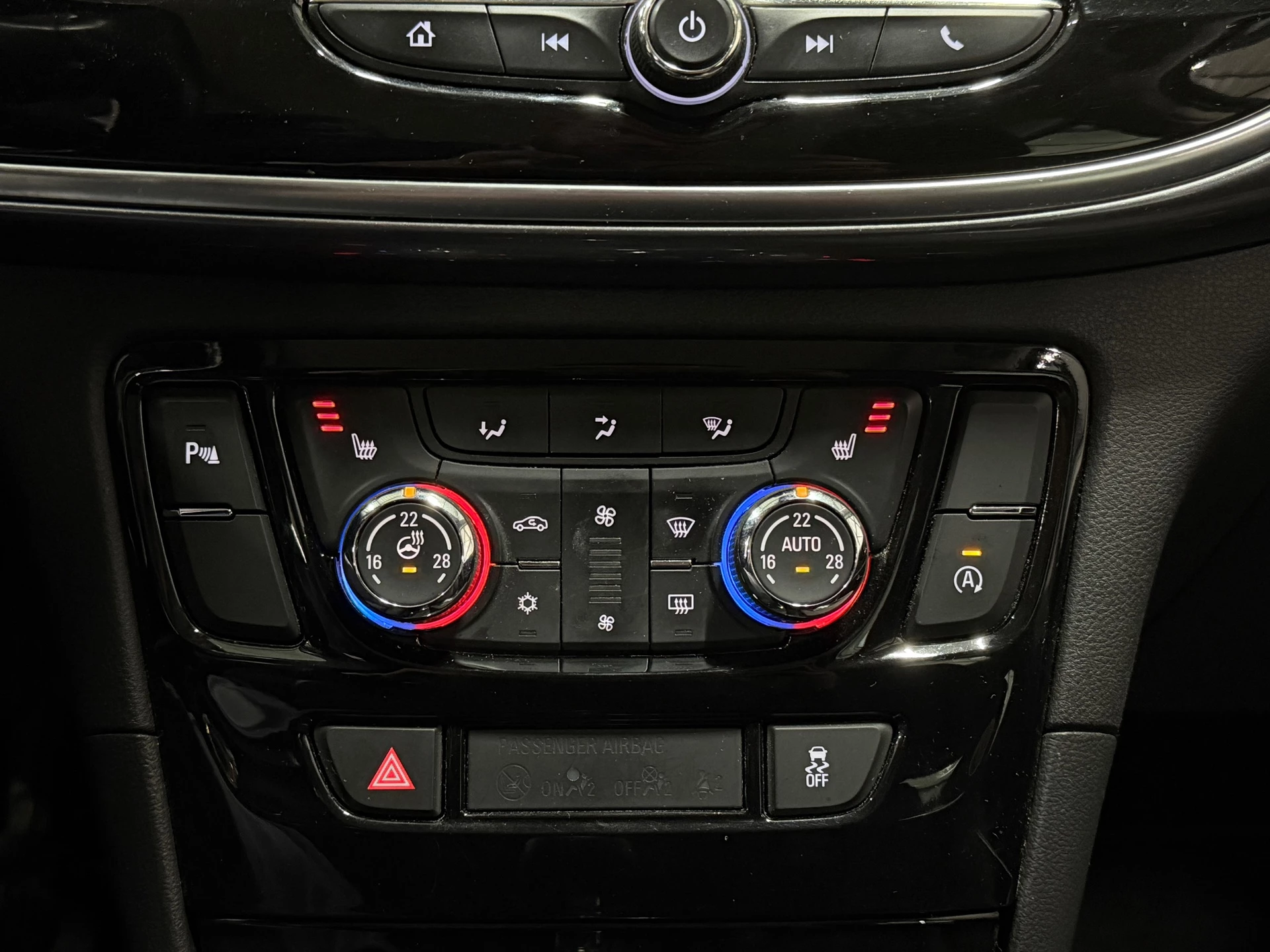 Hoofdafbeelding Opel Mokka X