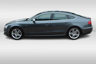Audi A5 Sportback 1.8 TFSI S Edition / Navigatie / Parkeerhulp achter / 18'' / Half leder / Sportstoelen / Xenon / Cruise Control