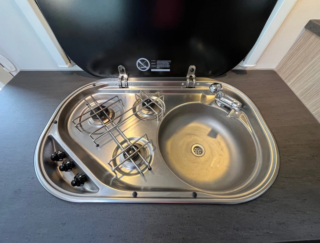 Hoofdafbeelding Sunlight V69 Adventure Ed. Queensbed Zonnepaneel