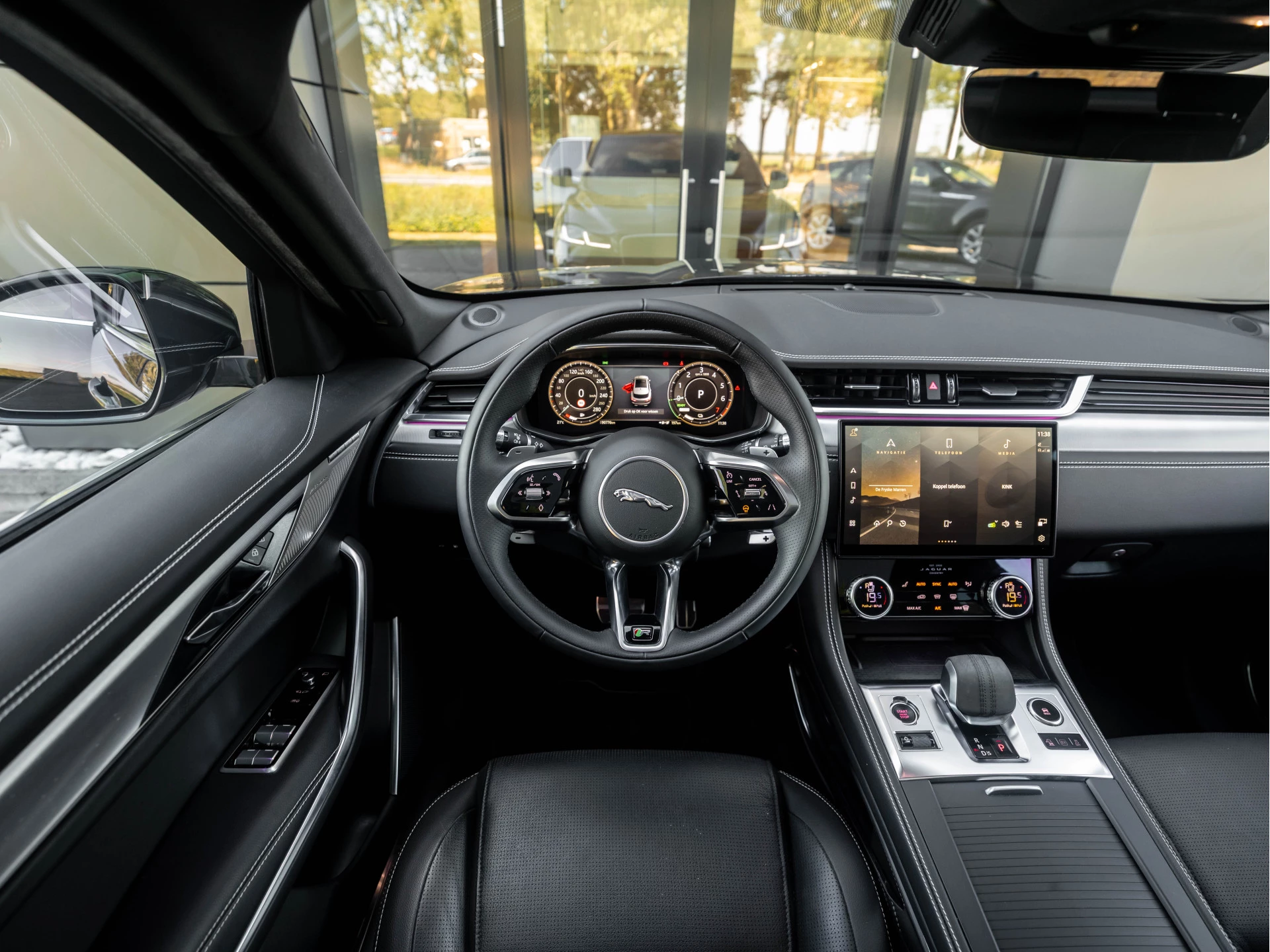 Hoofdafbeelding Jaguar F-PACE