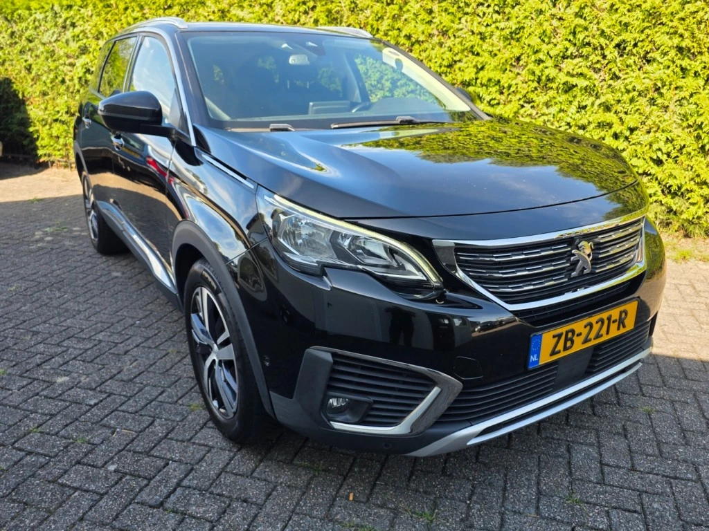 Hoofdafbeelding Peugeot 5008