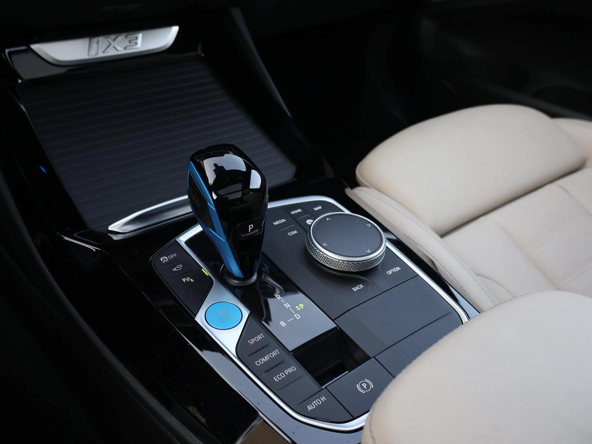 Hoofdafbeelding BMW iX3