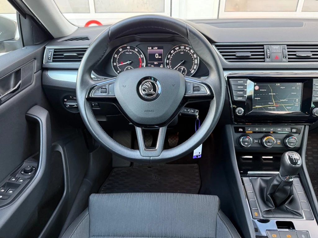 Hoofdafbeelding Škoda Superb