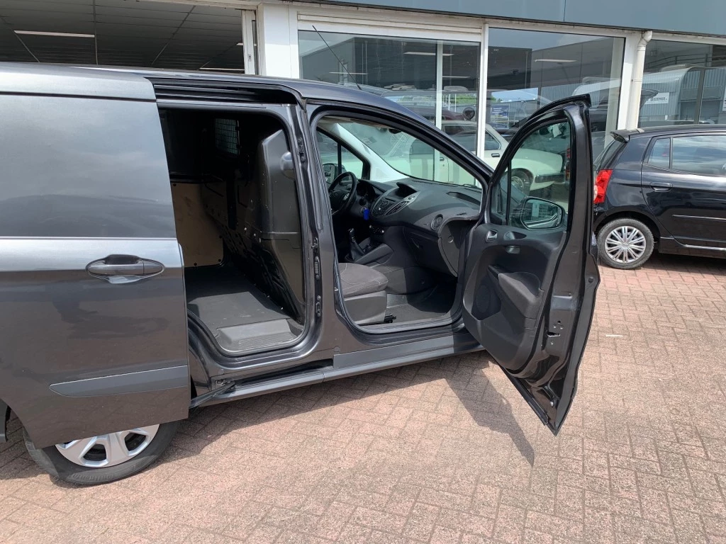 Hoofdafbeelding Ford Transit Courier
