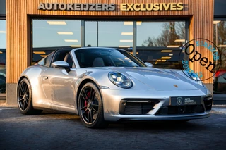 Hoofdafbeelding Porsche 911 Porsche 911 3.0 4 GTS Neuslift Alcantara Sport Chrono 360 Cam Bose