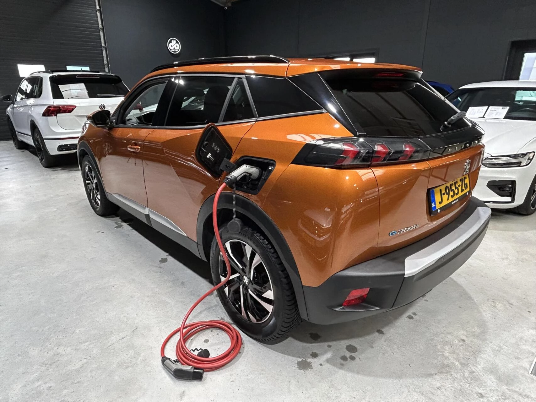 Hoofdafbeelding Peugeot e-2008