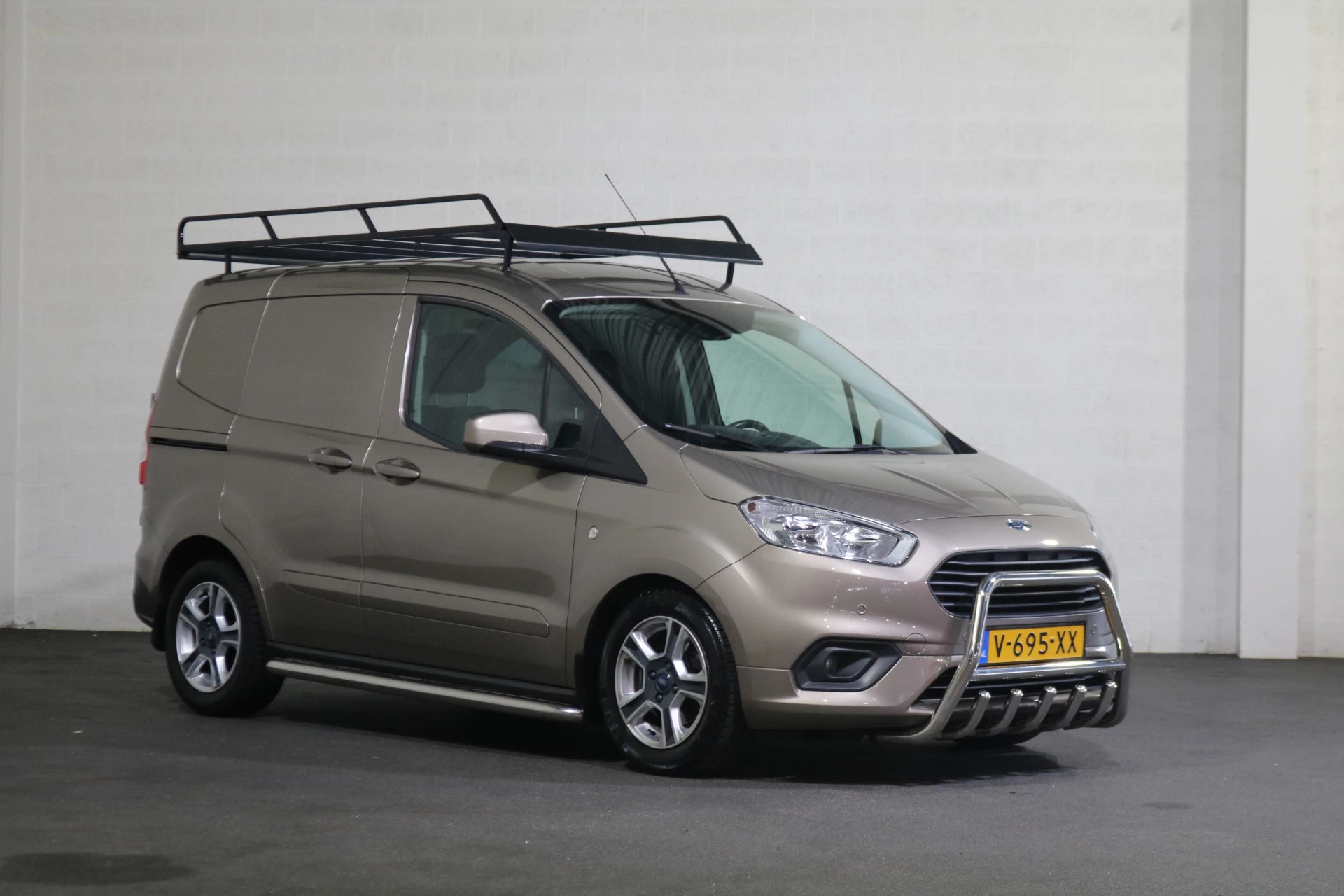 Hoofdafbeelding Ford Transit Courier