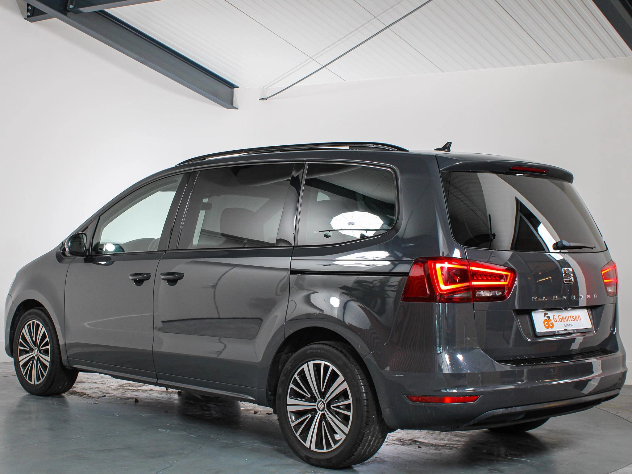 Hoofdafbeelding SEAT Alhambra