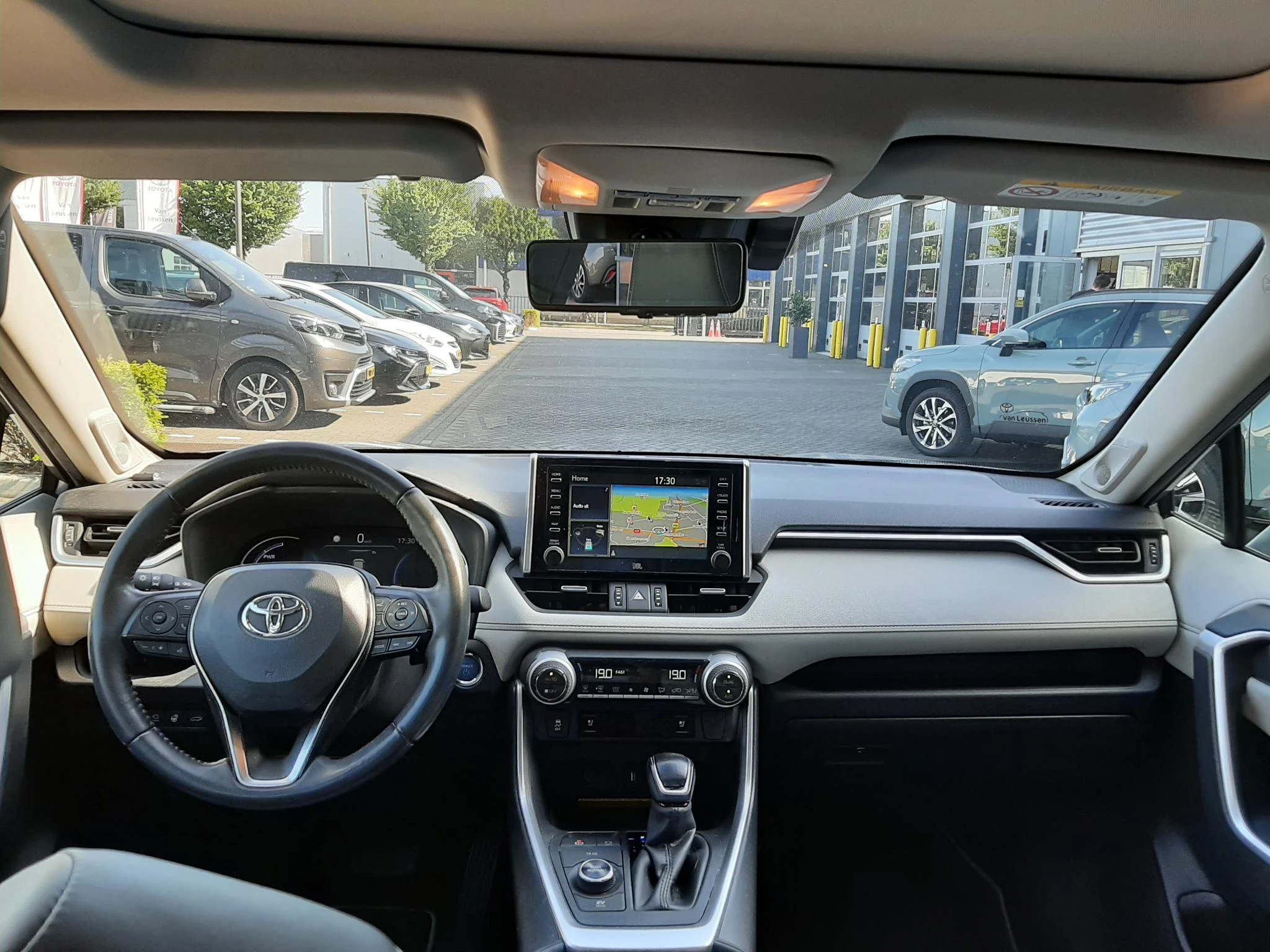 Hoofdafbeelding Toyota RAV4