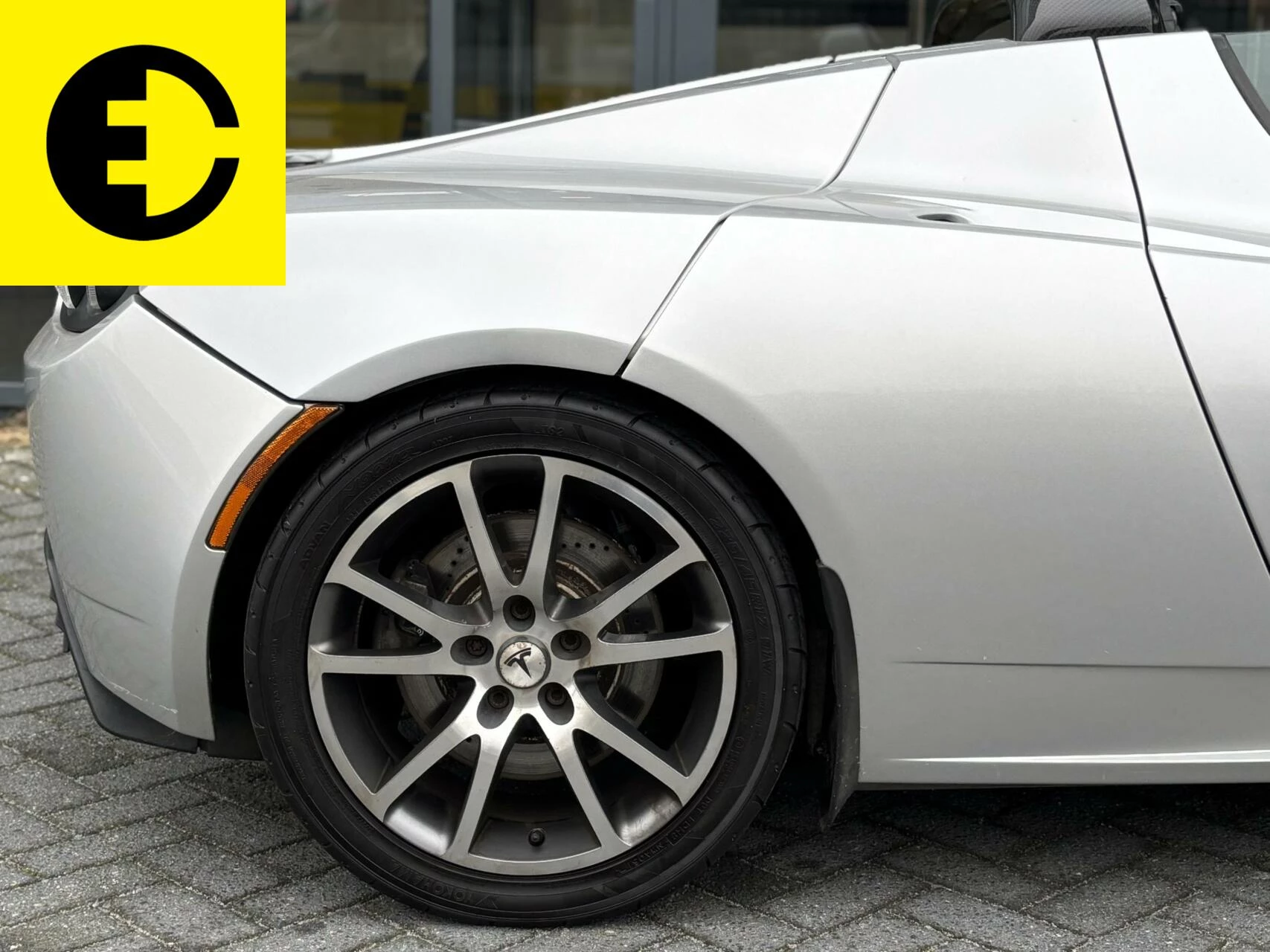 Hoofdafbeelding Tesla Roadster