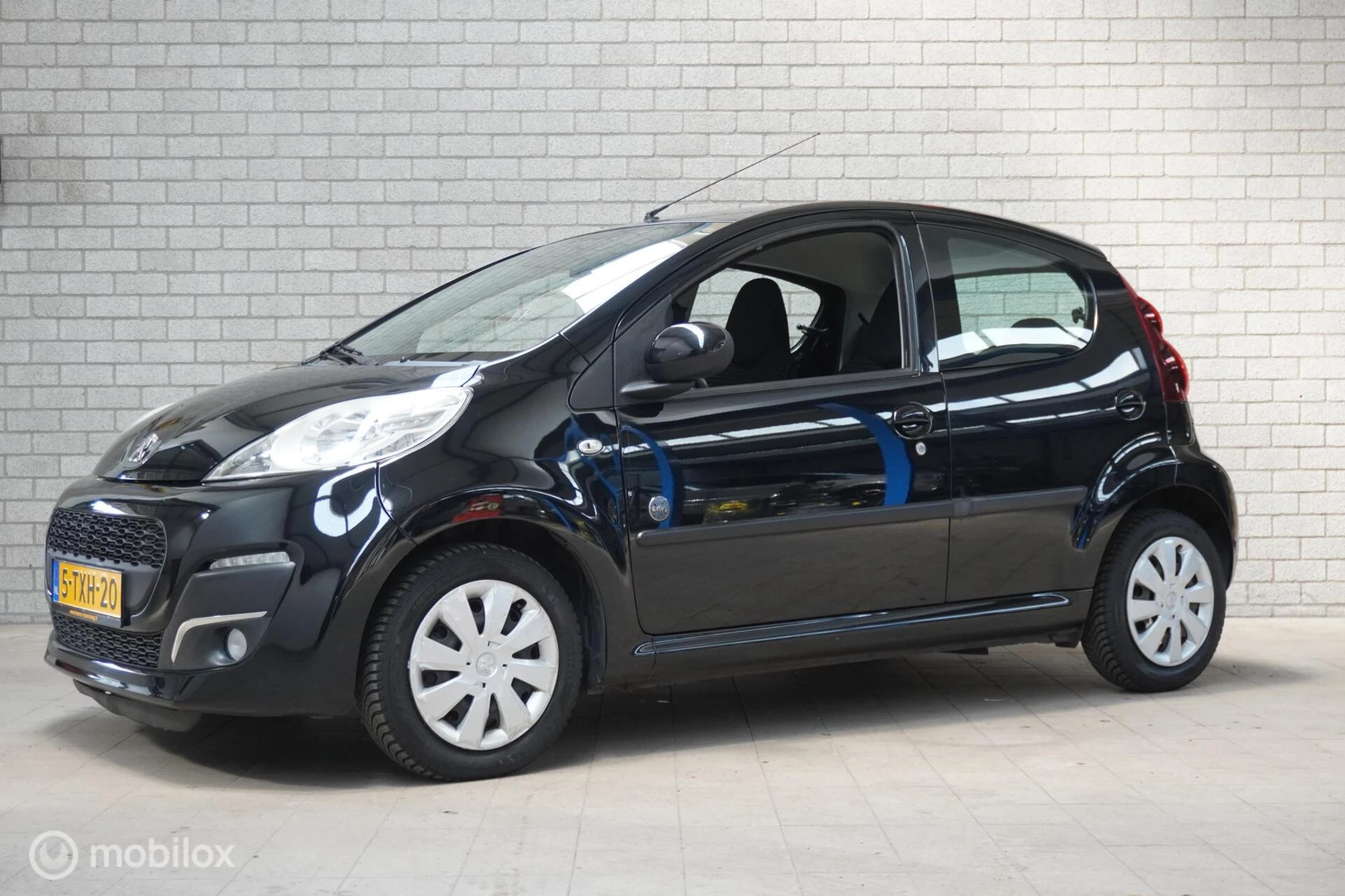 Hoofdafbeelding Peugeot 107