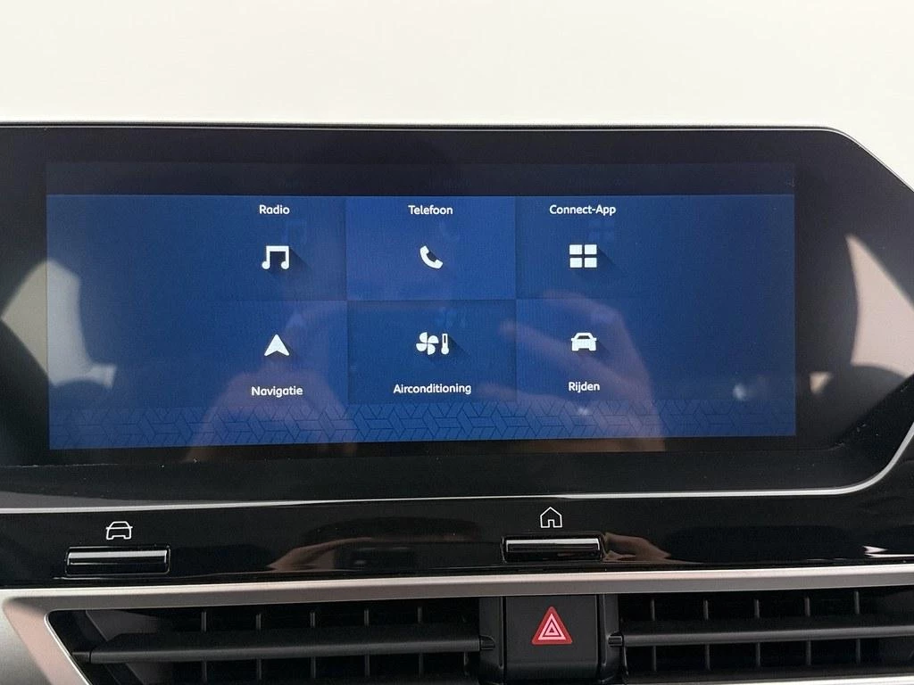Hoofdafbeelding Citroën ë-C4