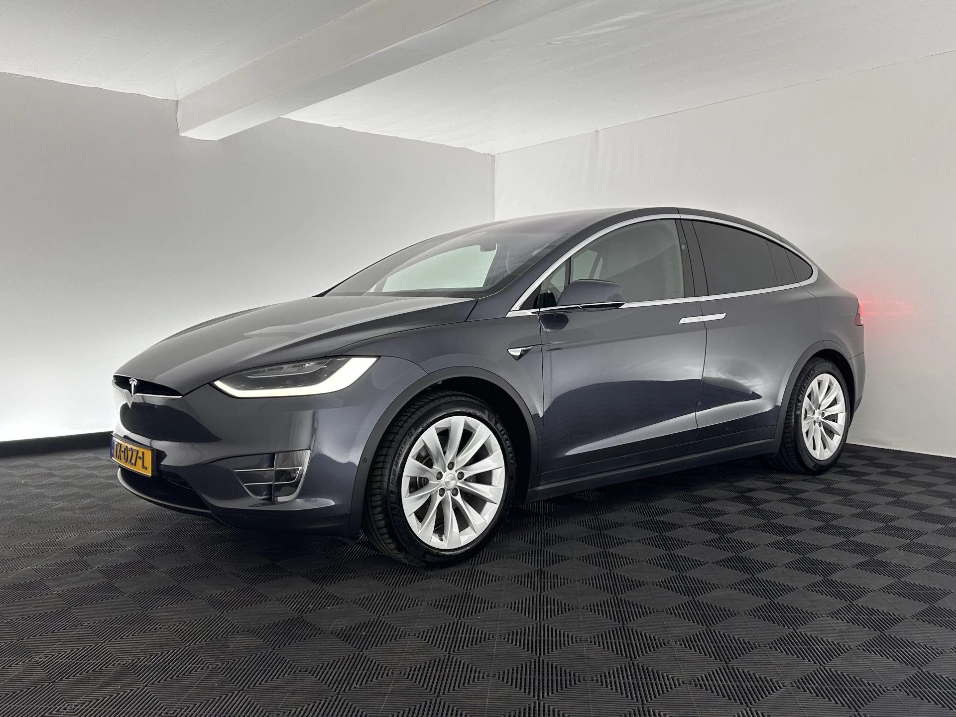 Hoofdafbeelding Tesla Model X