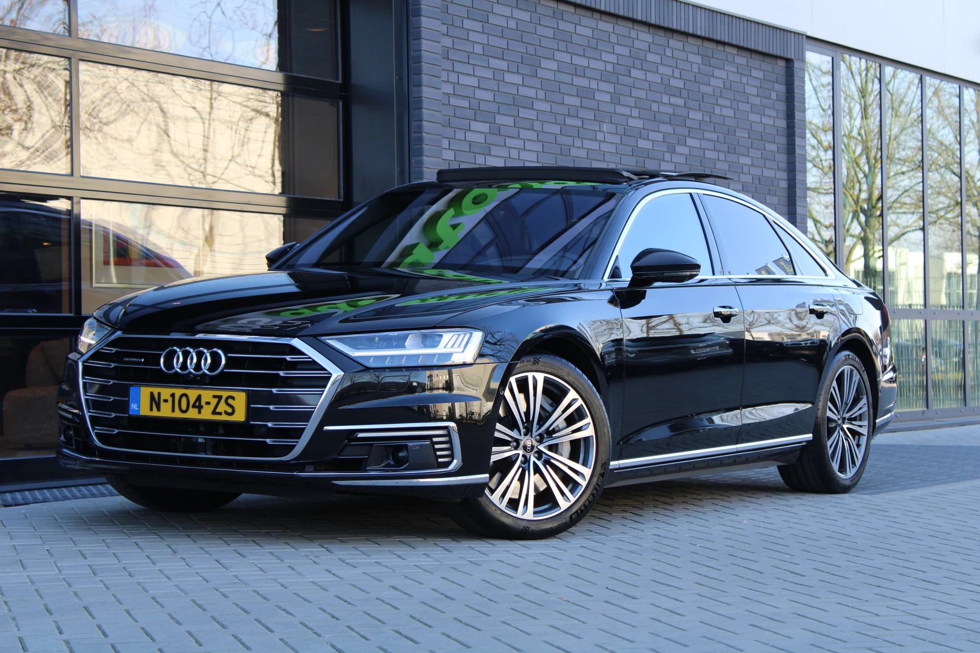 Hoofdafbeelding Audi A8