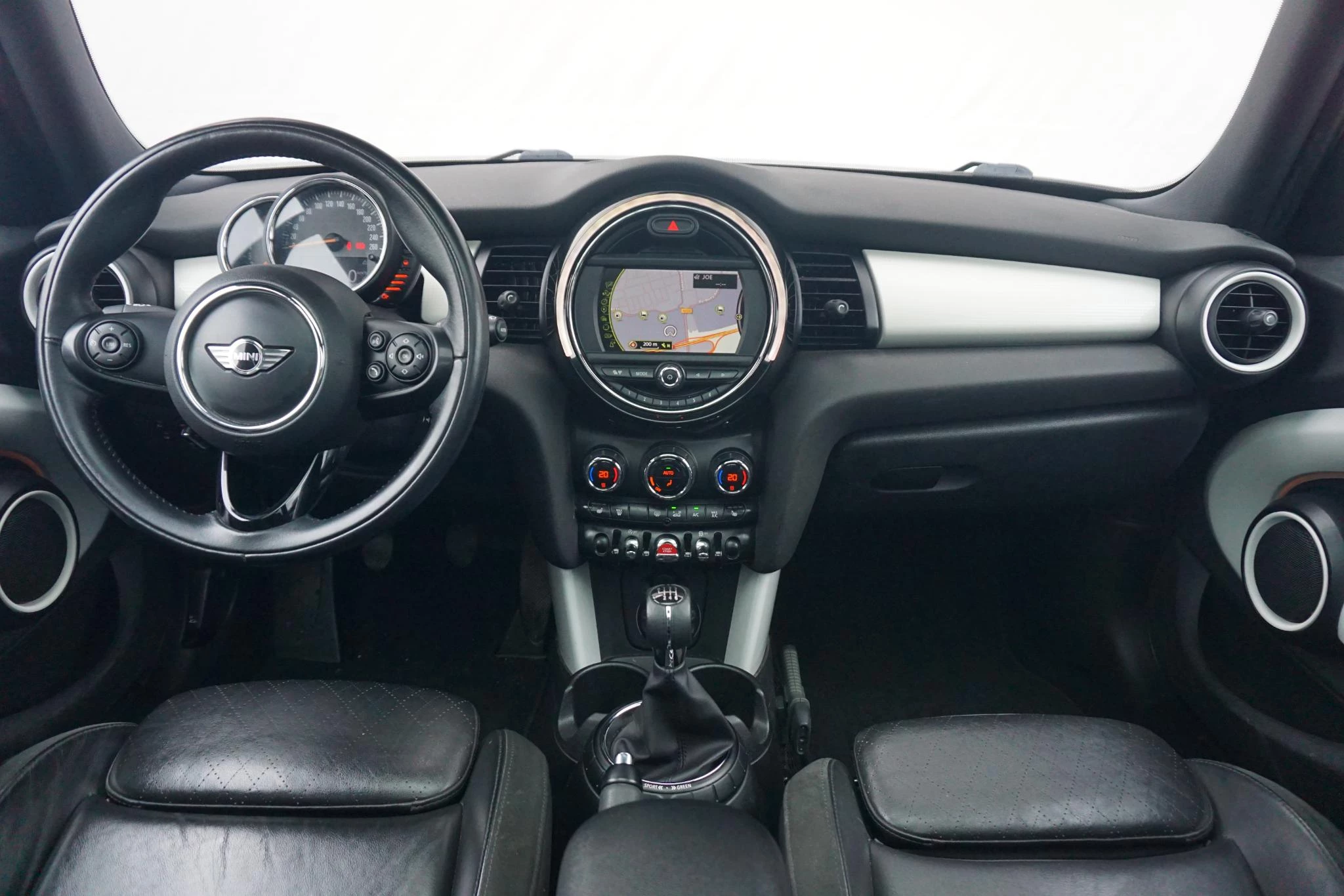 Hoofdafbeelding MINI 5-deurs