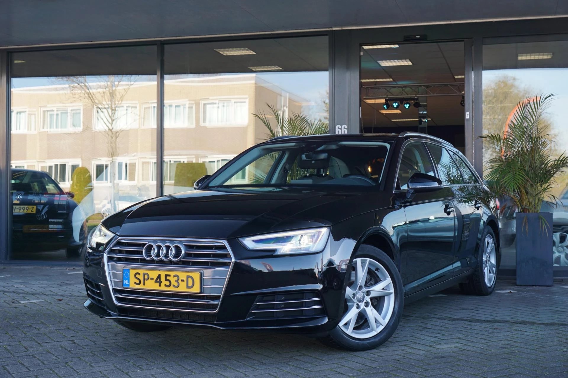 Hoofdafbeelding Audi A4