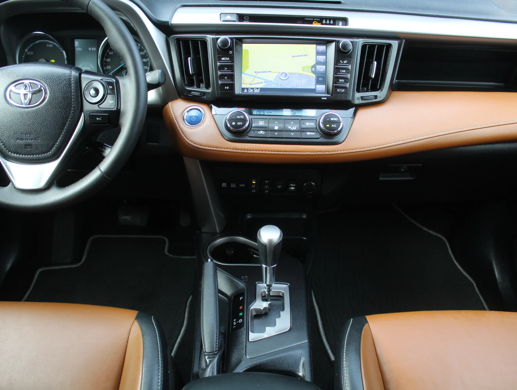 Hoofdafbeelding Toyota RAV4