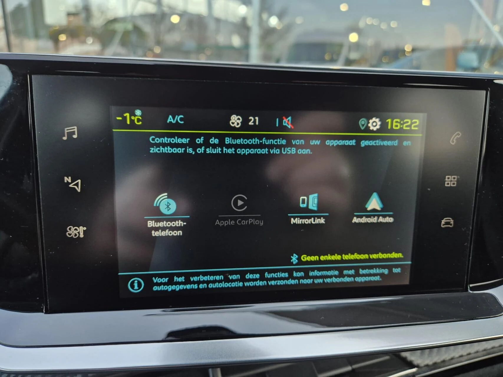 Hoofdafbeelding Peugeot e-208