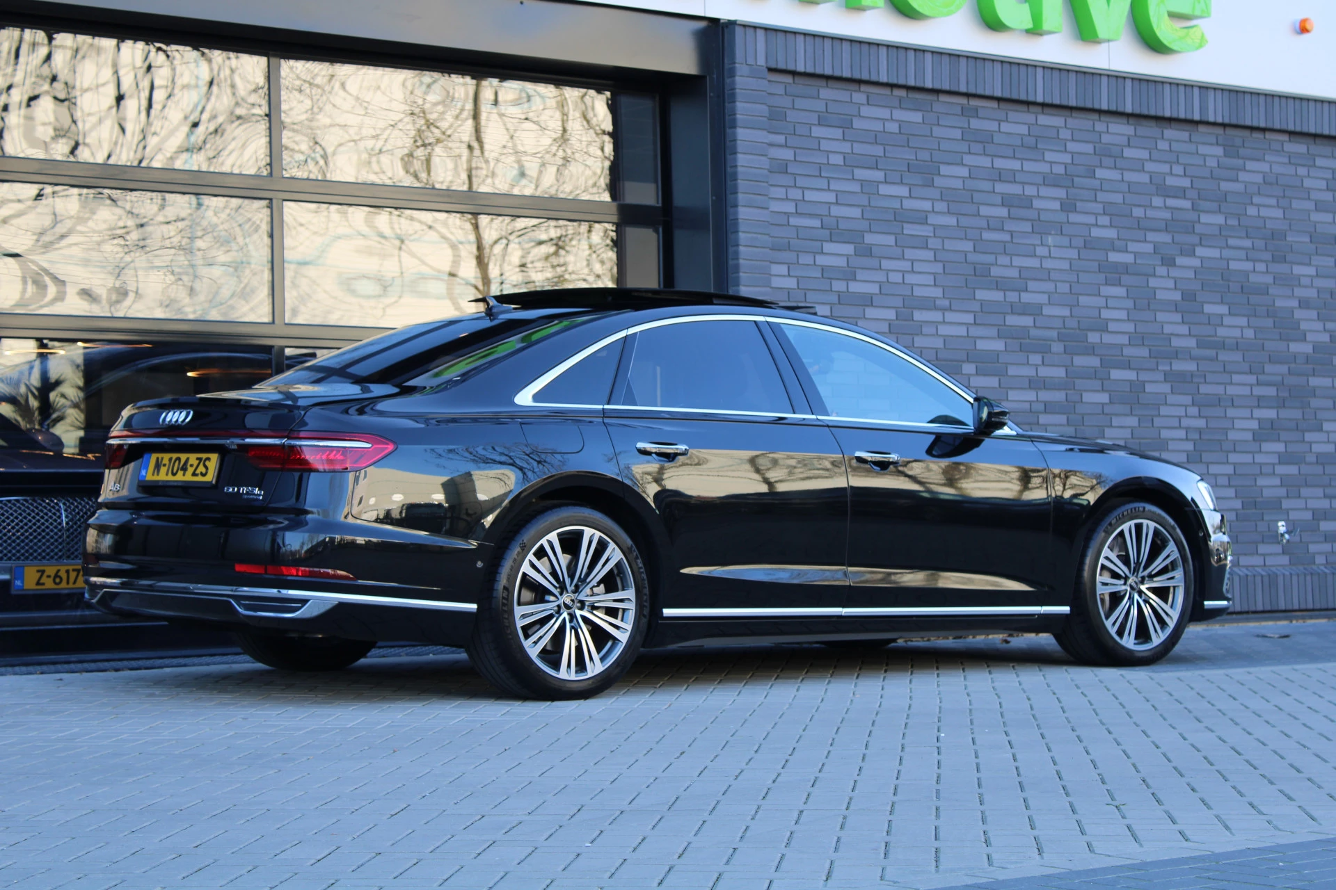 Hoofdafbeelding Audi A8