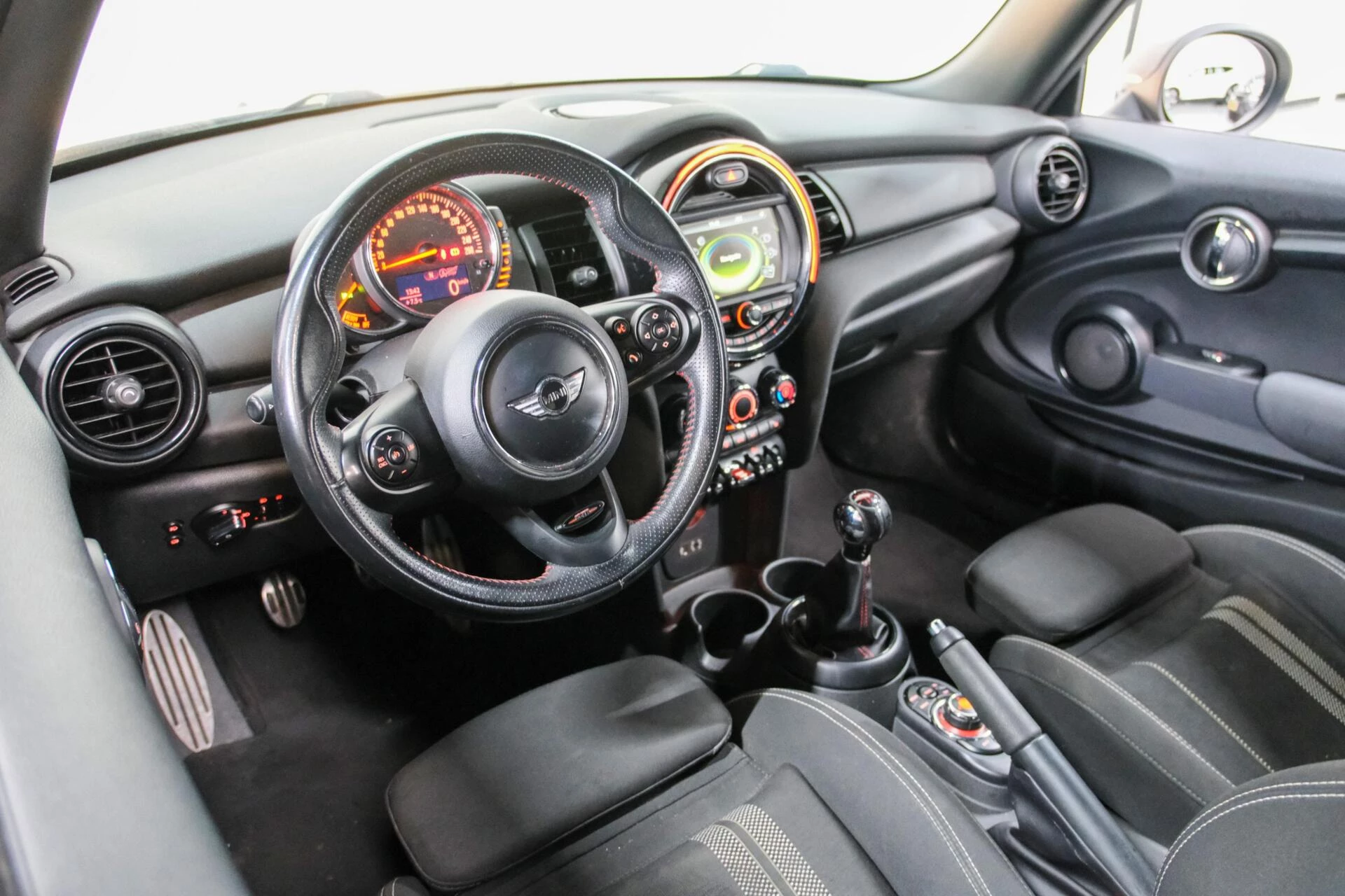 Hoofdafbeelding MINI One