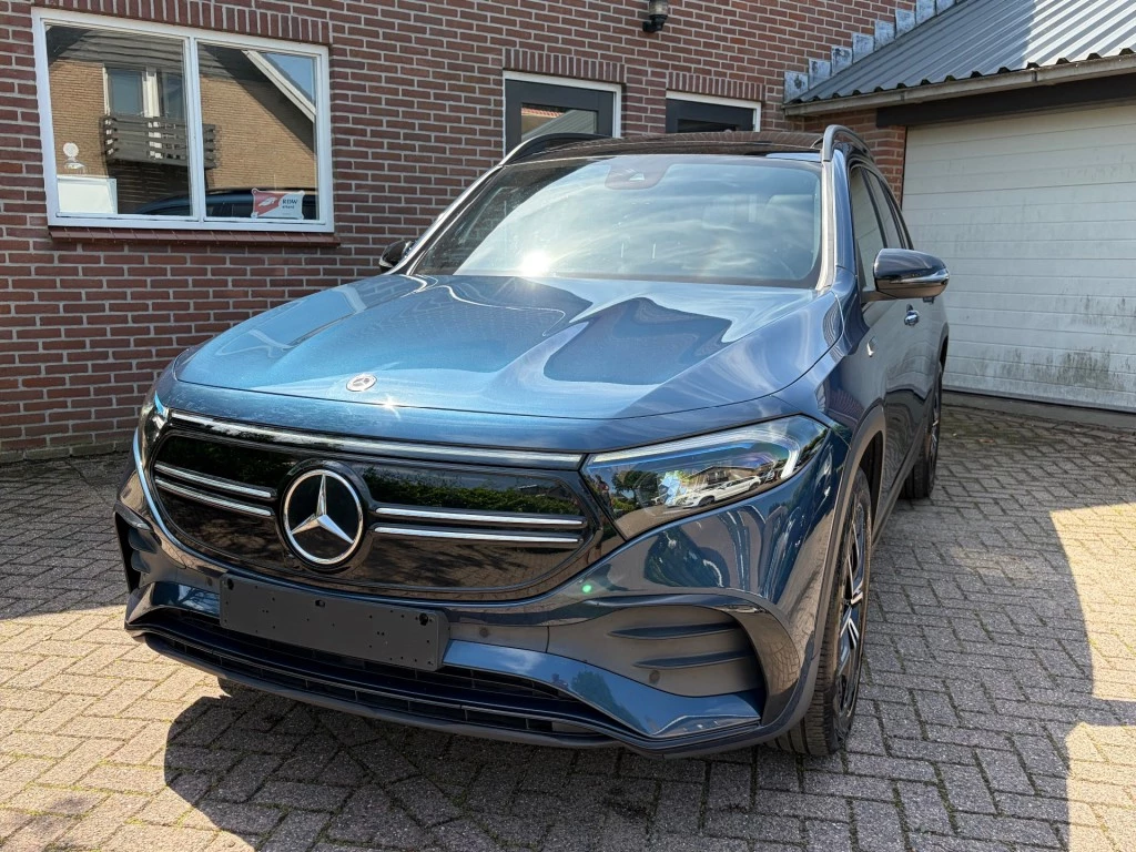 Hoofdafbeelding Mercedes-Benz EQB
