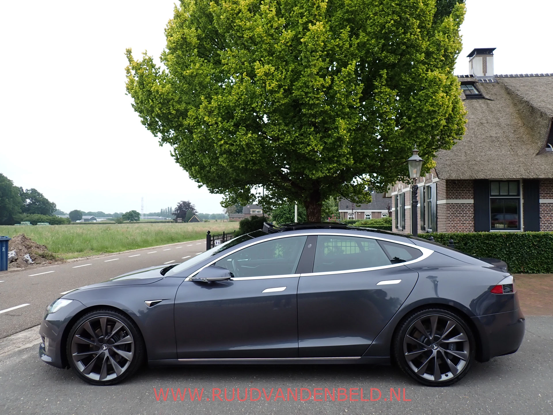 Hoofdafbeelding Tesla Model S