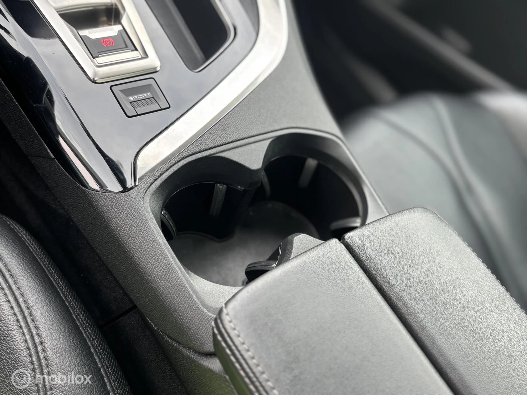 Hoofdafbeelding Peugeot 5008