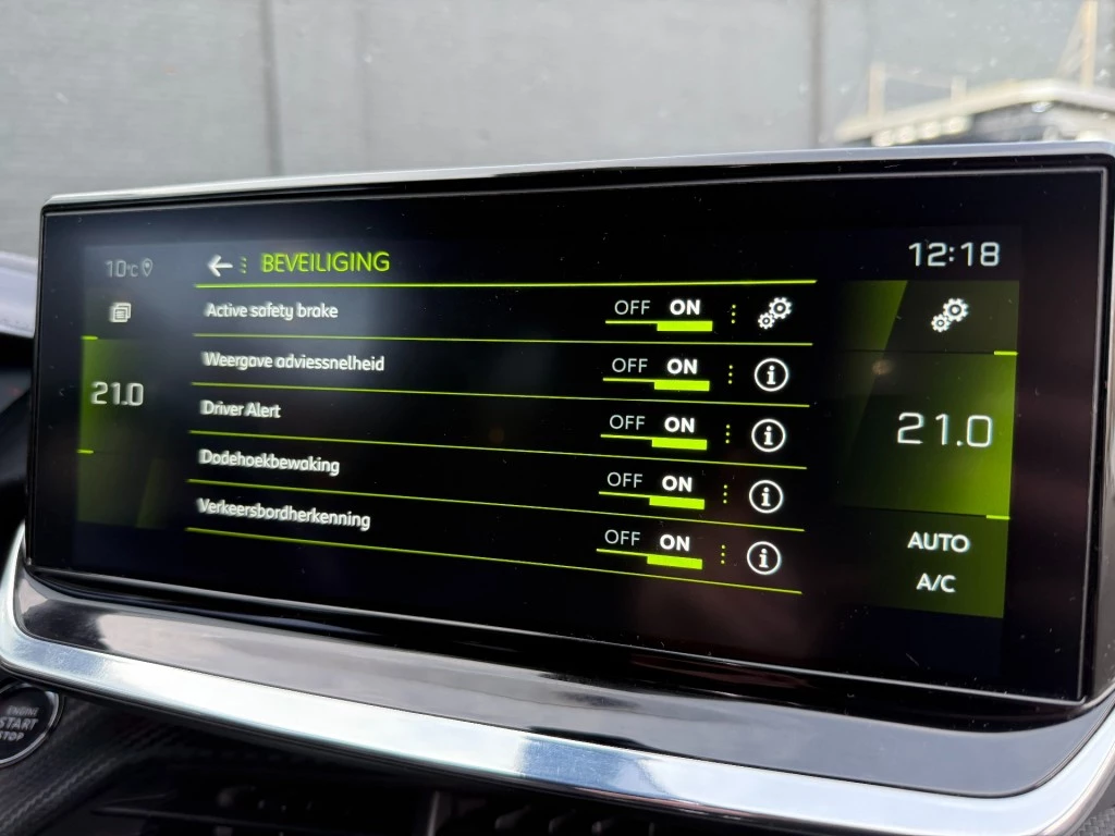 Hoofdafbeelding Peugeot 208