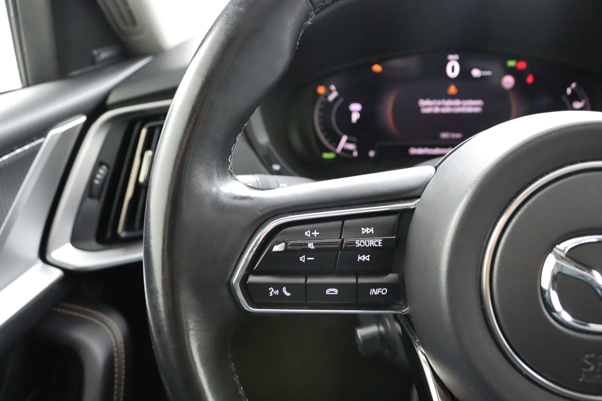 Hoofdafbeelding Mazda CX-60