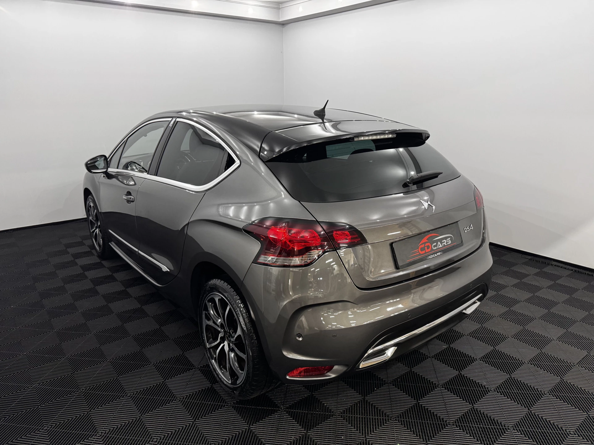 Hoofdafbeelding DS DS 4