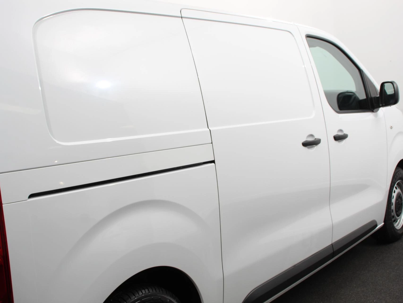 Hoofdafbeelding Peugeot e-Expert