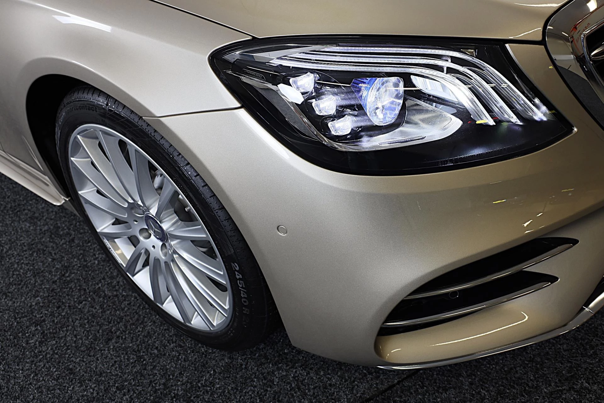 Hoofdafbeelding Mercedes-Benz S-Klasse