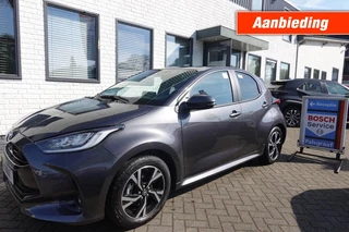 Toyota Yaris HYBRID Dynamic + ( NL NW Prijs 32500,- euro)